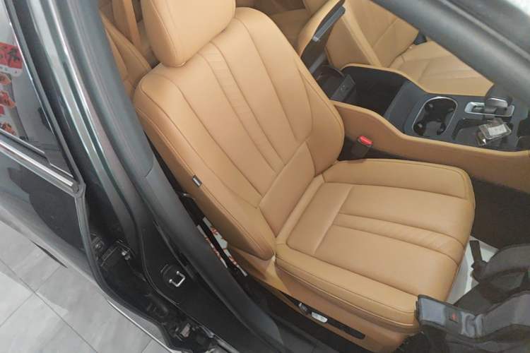 Used Li Auto ONE 2020 Extended-Range 6-Seater Version Right Front Seat