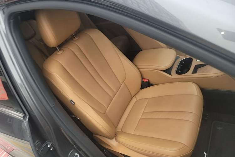 Used Li Auto ONE 2020 Extended-Range 6-Seater Version Right Front Seat