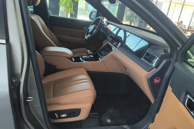 Used Li Auto ONE 2020 Extended-Range 6-Seater Version Right Front Seat