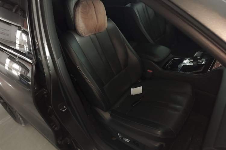 Used Li Auto ONE 2020 Extended-Range 6-Seater Version Right Front Seat