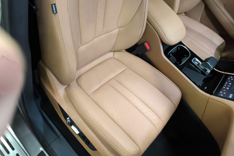 Used Li Auto ONE 2020 Extended-Range 6-Seater Version Right Front Seat