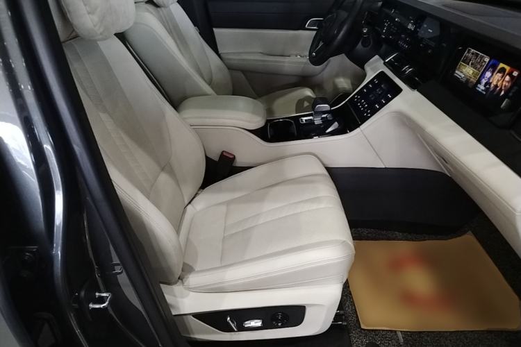 Used Li Auto ONE 2020 Extended-Range 6-Seater Version Right Front Seat