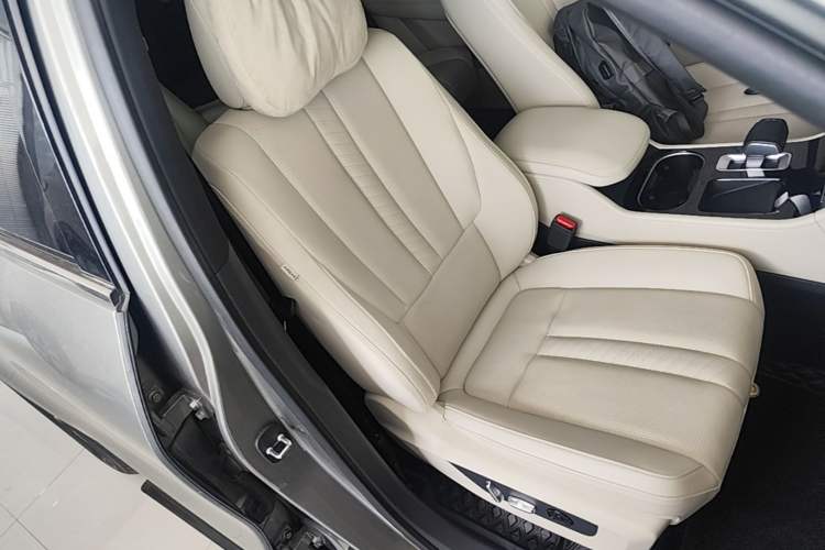 Used Li Auto ONE 2020 Extended-Range 6-Seater Version Right Front Seat