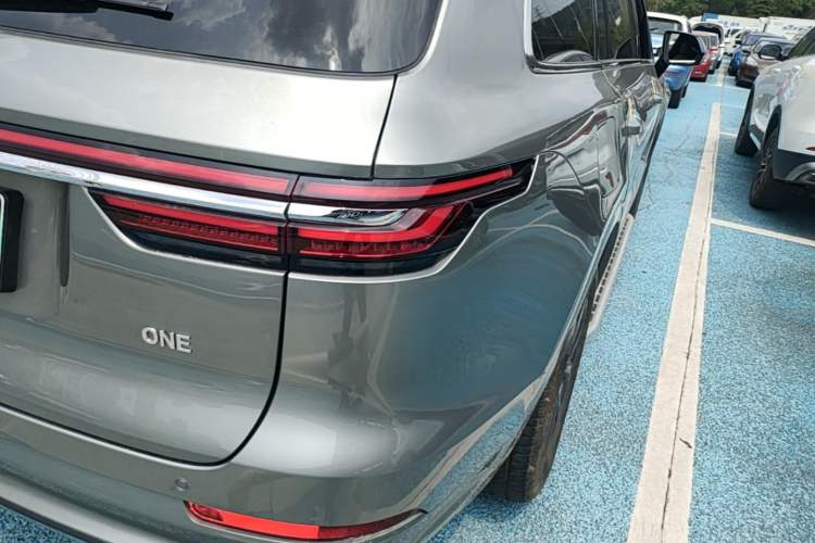 Used Li Auto ONE 2020 Extended-Range 6-Seater Version Right Rear Taillight