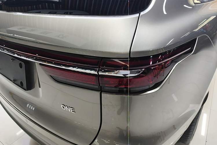 Used Li Auto ONE 2020 Extended-Range 6-Seater Version Right Rear Taillight