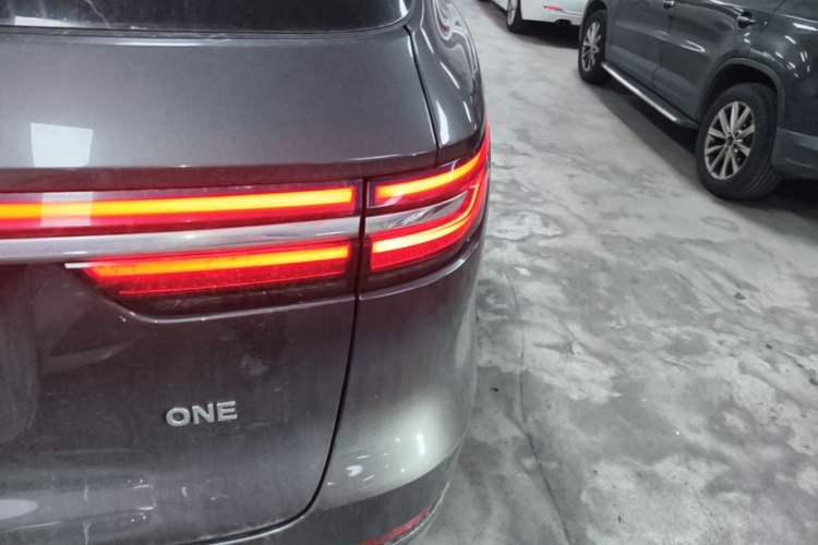 Used Li Auto ONE 2020 Extended-Range 6-Seater Version Right Rear Taillight