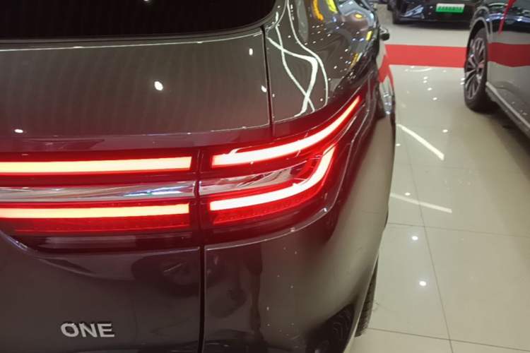 Used Li Auto ONE 2020 Extended-Range 6-Seater Version Right Rear Taillight