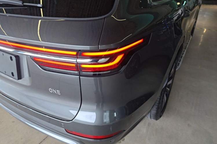 Used Li Auto ONE 2020 Extended-Range 6-Seater Version Right Rear Taillight