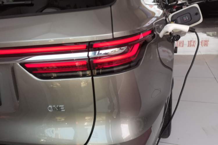 Used Li Auto ONE 2020 Extended-Range 6-Seater Version Right Rear Taillight