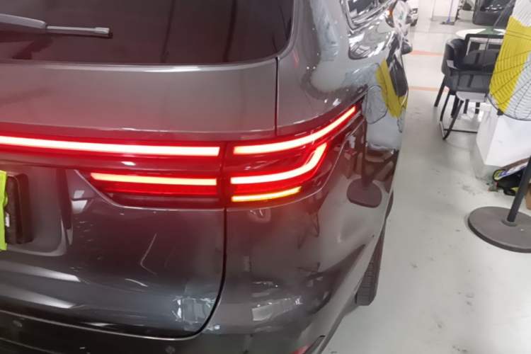 Used Li Auto ONE 2020 Extended-Range 6-Seater Version Right Rear Taillight