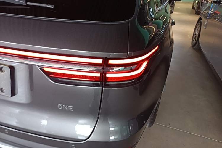 Used Li Auto ONE 2020 Extended-Range 6-Seater Version Right Rear Taillight
