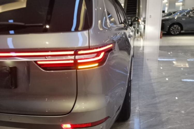 Used Li Auto ONE 2020 Extended-Range 6-Seater Version Right Rear Taillight