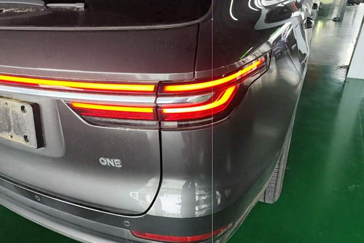 Used Li Auto ONE 2020 Extended-Range 6-Seater Version Right Rear Taillight