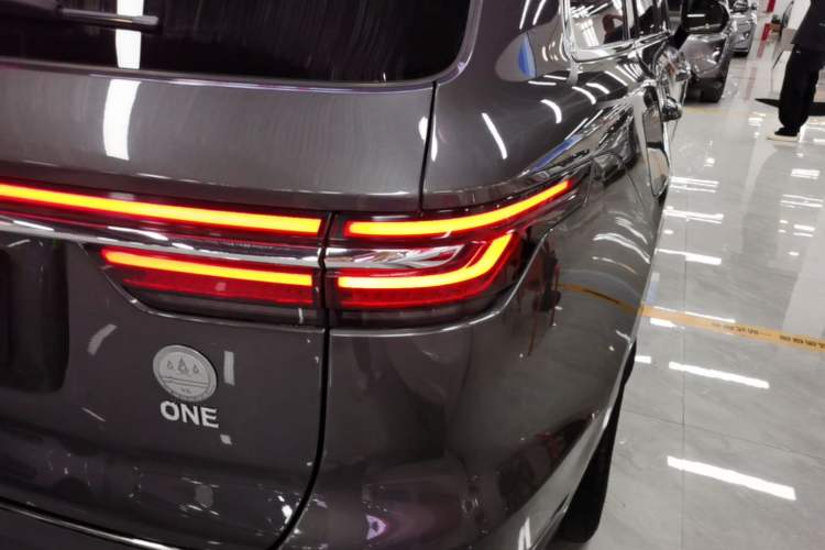 Used Li Auto ONE 2020 Extended-Range 6-Seater Version Right Rear Taillight