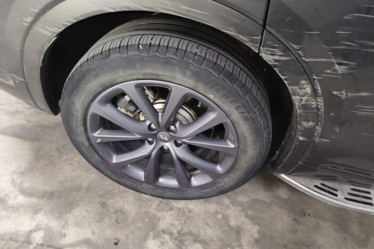 Used Li Auto ONE 2020 Extended-Range 6-Seater Version Right Rear Wheel Hub