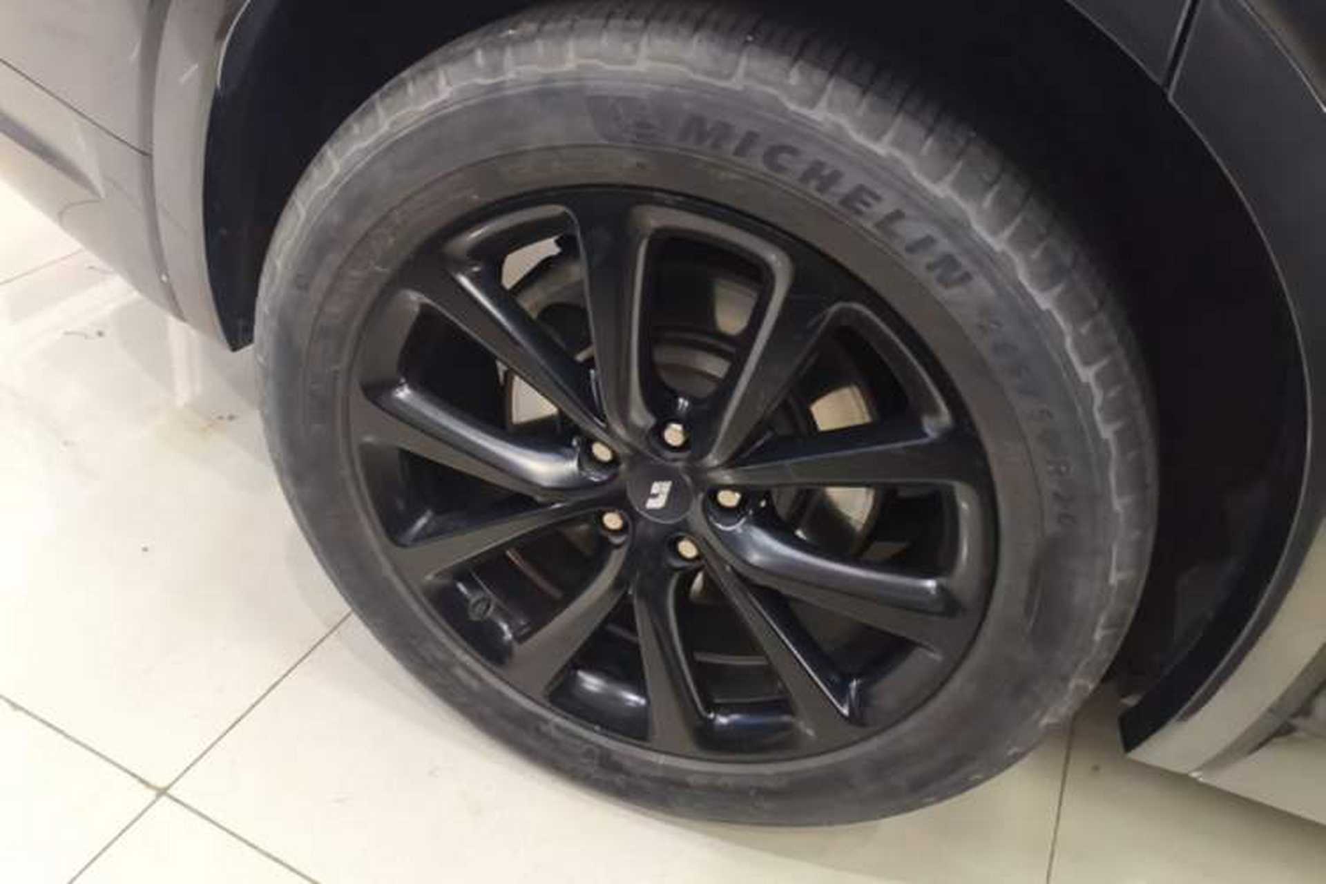 Used Li Auto ONE 2020 Extended-Range 6-Seater Version Right Rear Wheel Hub