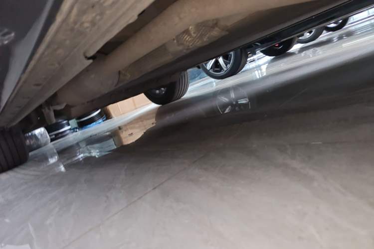 Used Li Auto ONE 2020 Extended-Range 6-Seater Version Right Side Sill