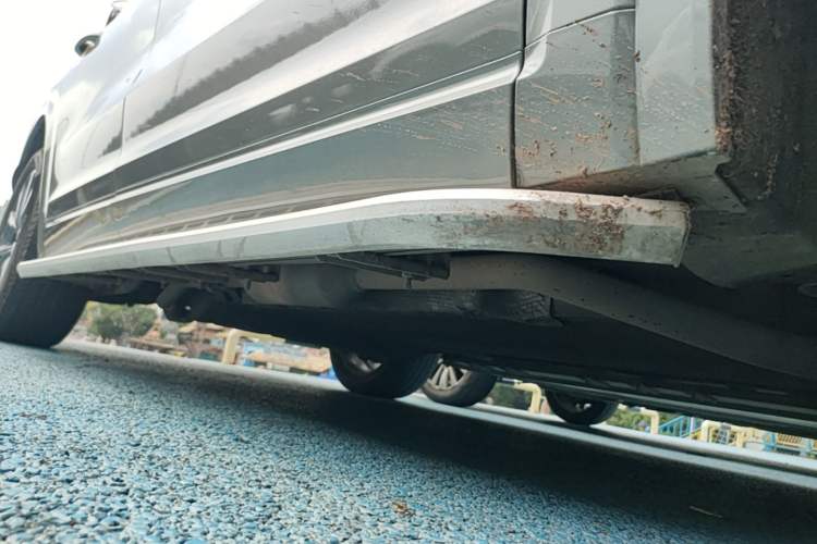 Used Li Auto ONE 2020 Extended-Range 6-Seater Version Right Side Sill