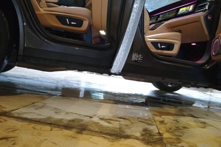 Used Li Auto ONE 2020 Extended-Range 6-Seater Version Right Side Sill
