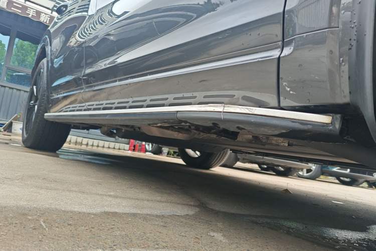 Used Li Auto ONE 2020 Extended-Range 6-Seater Version Right Side Sill