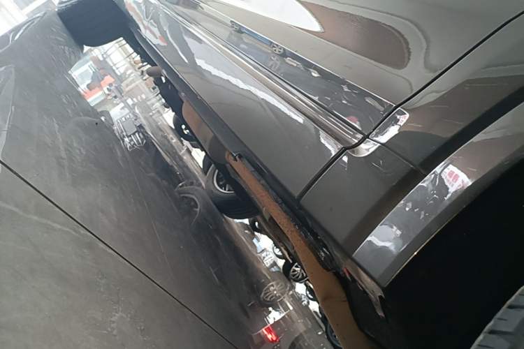 Used Li Auto ONE 2020 Extended-Range 6-Seater Version Right Side Sill