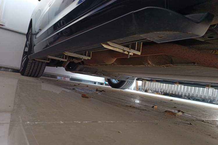 Used Li Auto ONE 2020 Extended-Range 6-Seater Version Right Side Sill