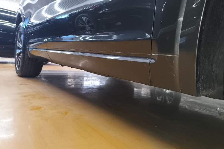 Used Li Auto ONE 2020 Extended-Range 6-Seater Version Right Side Sill