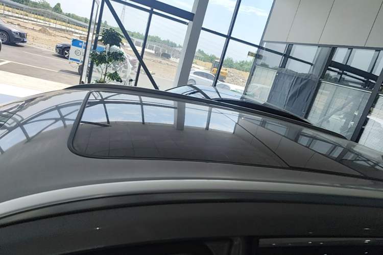 Used Li Auto ONE 2020 Extended-Range 6-Seater Version Roof