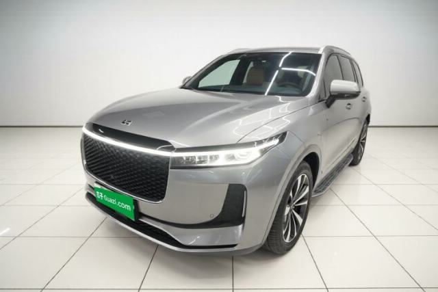 Ojetý Li Auto ONE 2020 Extended-Range 6-Seater Version