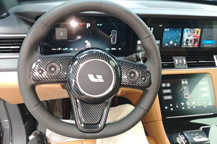 Used Li Auto ONE 2020 Extended-Range 6-Seater Version Steering Wheel