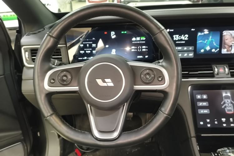 Used Li Auto ONE 2020 Extended-Range 6-Seater Version Steering Wheel