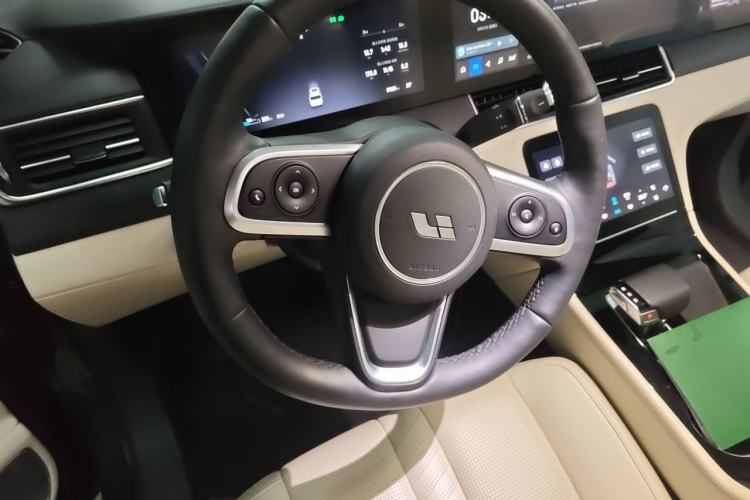 Used Li Auto ONE 2020 Extended-Range 6-Seater Version Steering Wheel