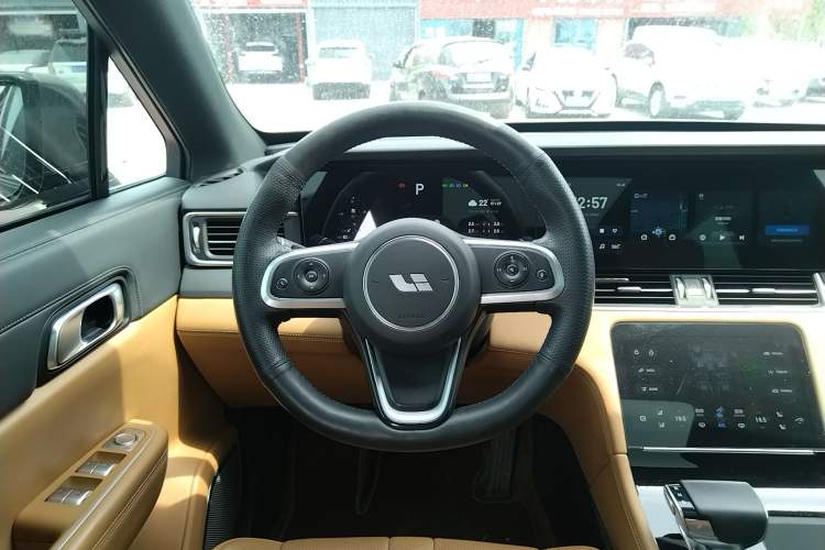 Used Li Auto ONE 2020 Extended-Range 6-Seater Version Steering Wheel