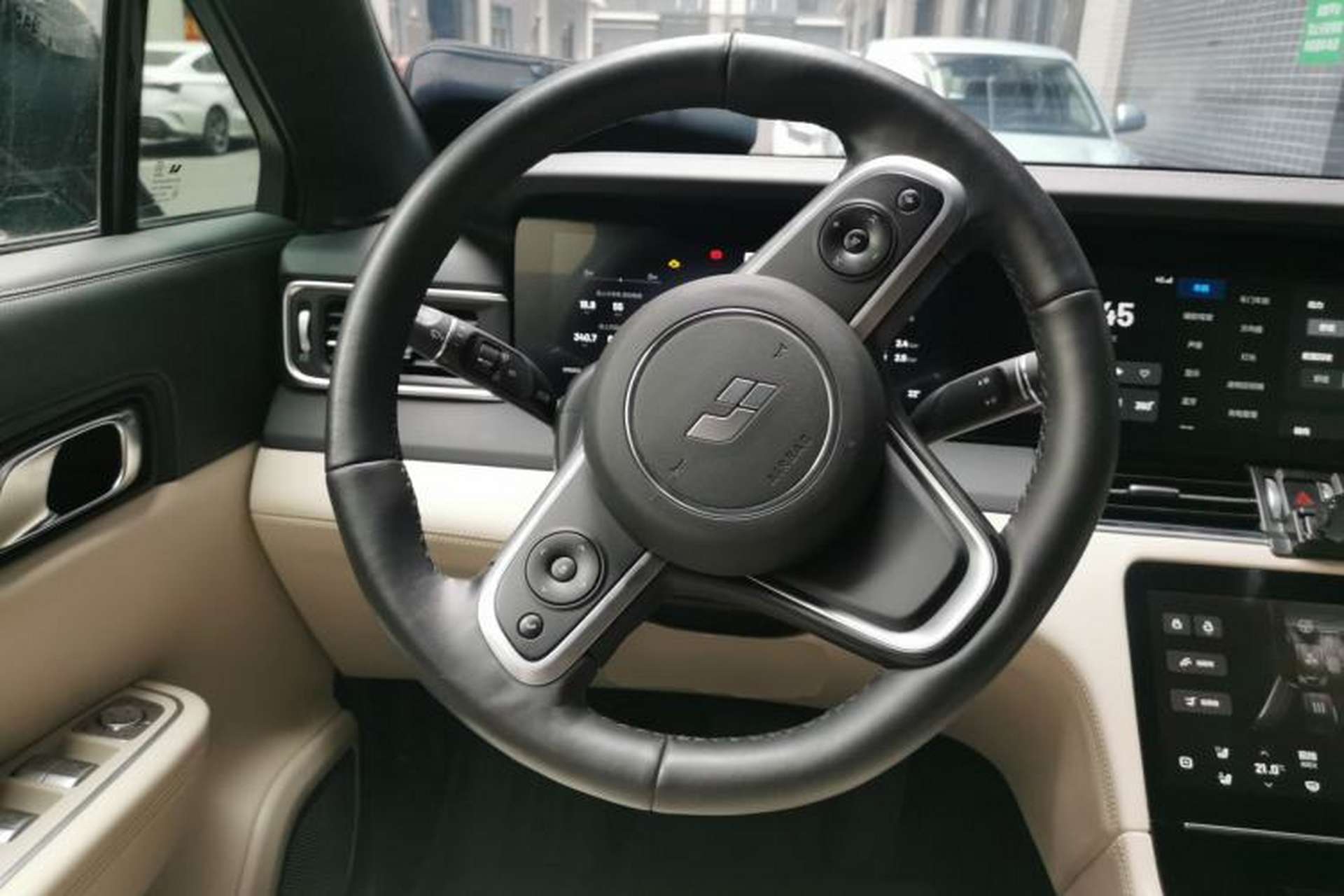 Used Li Auto ONE 2020 Extended-Range 6-Seater Version Steering Wheel