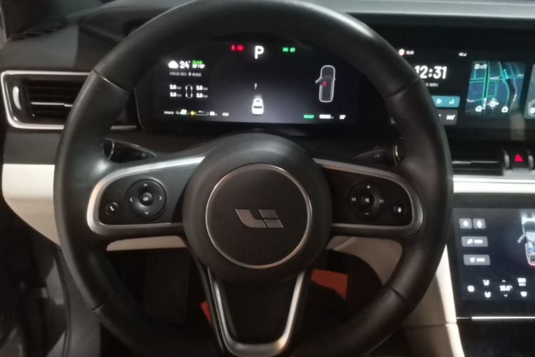 Used Li Auto ONE 2020 Extended-Range 6-Seater Version Steering Wheel