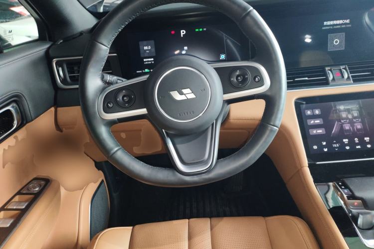 Used Li Auto ONE 2020 Extended-Range 6-Seater Version Steering Wheel