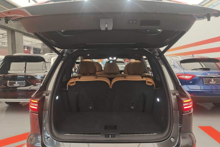 Used Li Auto ONE 2020 Range-Extended 7-Seater Version Trunk