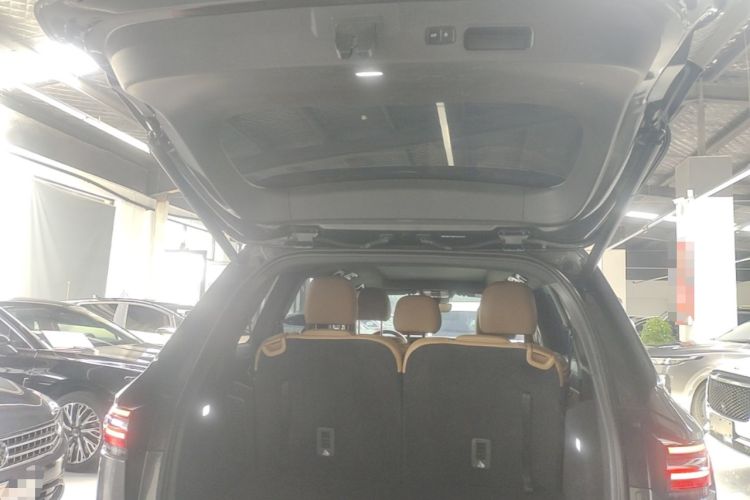 Used Li Auto ONE 2020 Range-Extended 7-Seater Version Trunk
