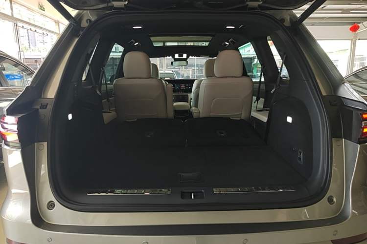 Used Li Auto ONE 2020 Extended-Range 6-Seater Version Trunk