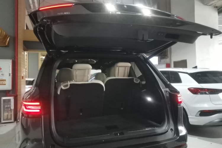Used Li Auto ONE 2020 Extended-Range 6-Seater Version Trunk