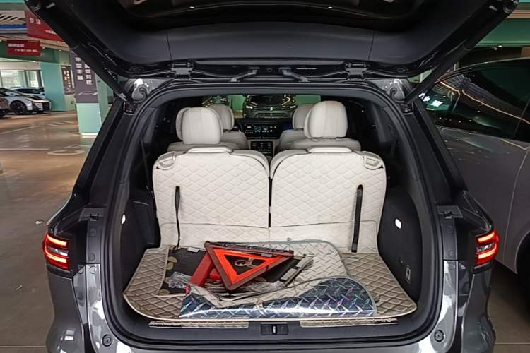 Used Li Auto ONE 2020 Extended-Range 6-Seater Version Trunk