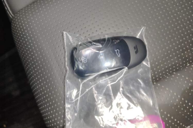 Used Li Auto ONE 2020 Extended-Range 6-Seater Version Vehicle Key