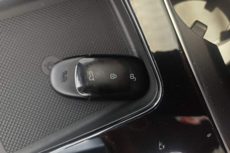 Used Li Auto ONE 2020 Extended-Range 6-Seater Version Vehicle Key