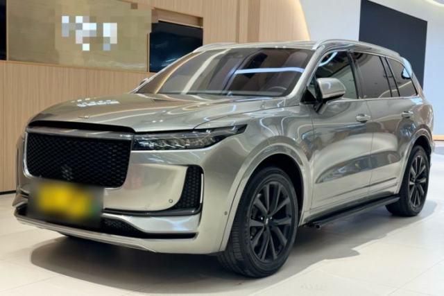 Ojetý Li Auto ONE 2020 Extended-Range 6-Seater Version