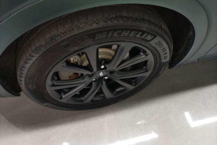 Used Li Auto ONE 2020 Extended-Range 6-Seater Version Exterior 4