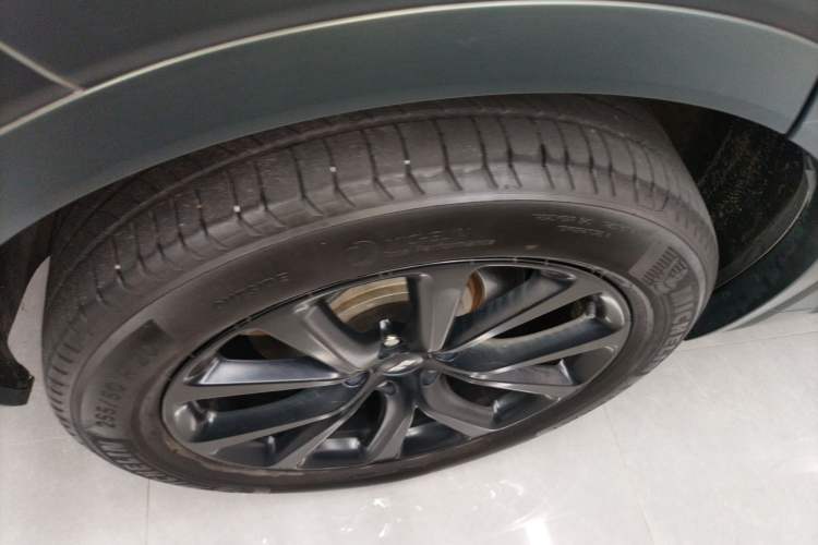 Used Li Auto ONE 2020 Extended-Range 6-Seater Version Exterior 5
