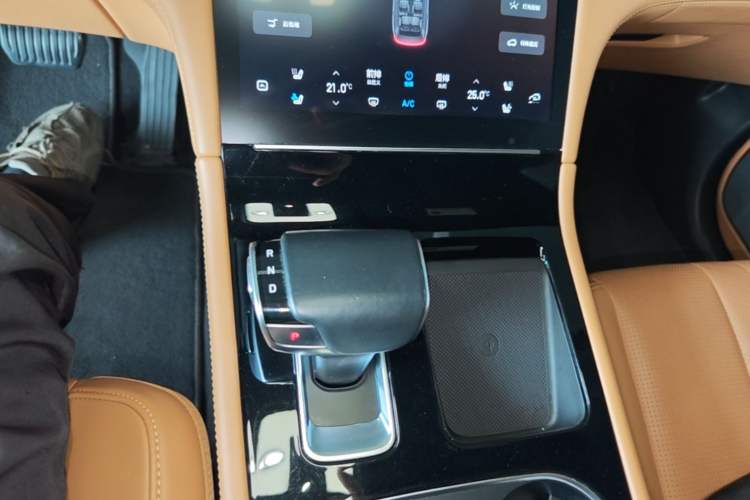 Used Li Auto ONE 2020 Extended-Range 6-Seater Version Gear Lever
