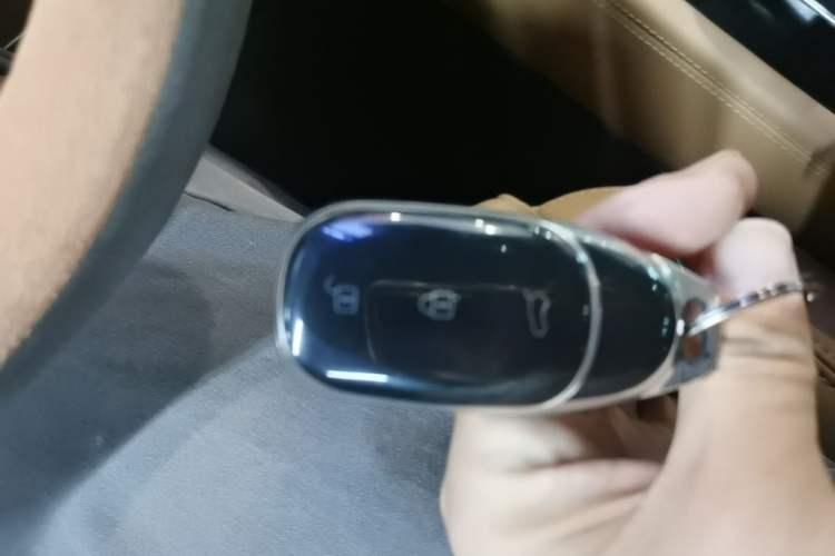 Used Li Auto ONE 2020 Extended-Range 6-Seater Version Interior 1