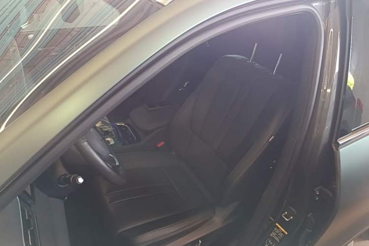 Used Li Auto ONE 2020 Extended-Range 6-Seater Version Left Front Seat