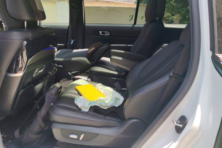 Used Li Auto ONE 2020 Extended-Range 6-Seater Version Left Rear Seat